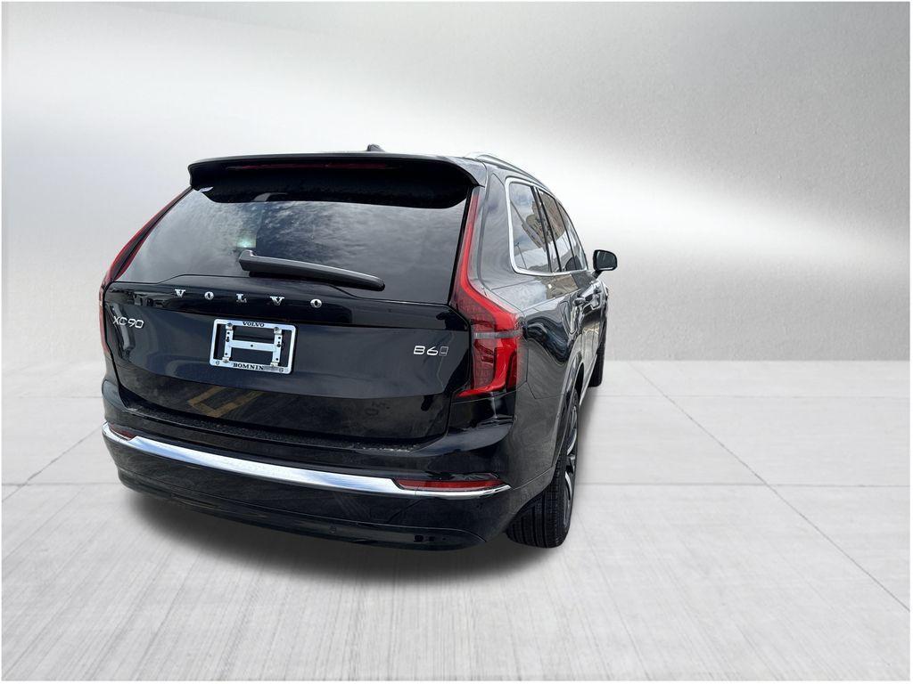 new 2025 Volvo XC90 car, priced at $65,445