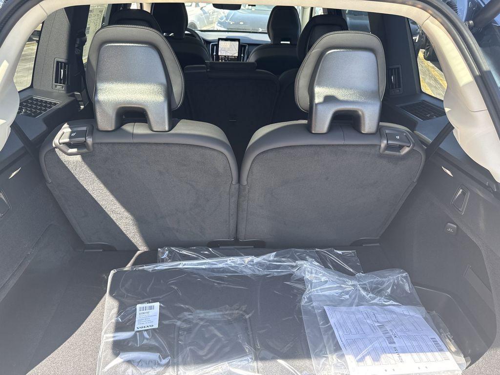 new 2025 Volvo XC90 car, priced at $65,445