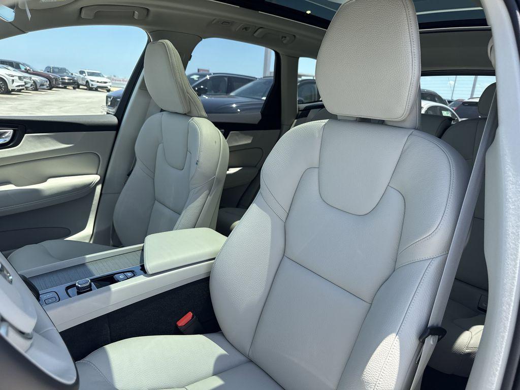 new 2025 Volvo XC60 Plug-In Hybrid car, priced at $65,260
