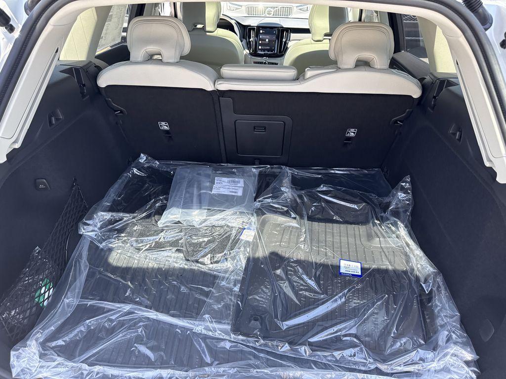 new 2025 Volvo XC60 Plug-In Hybrid car, priced at $65,260