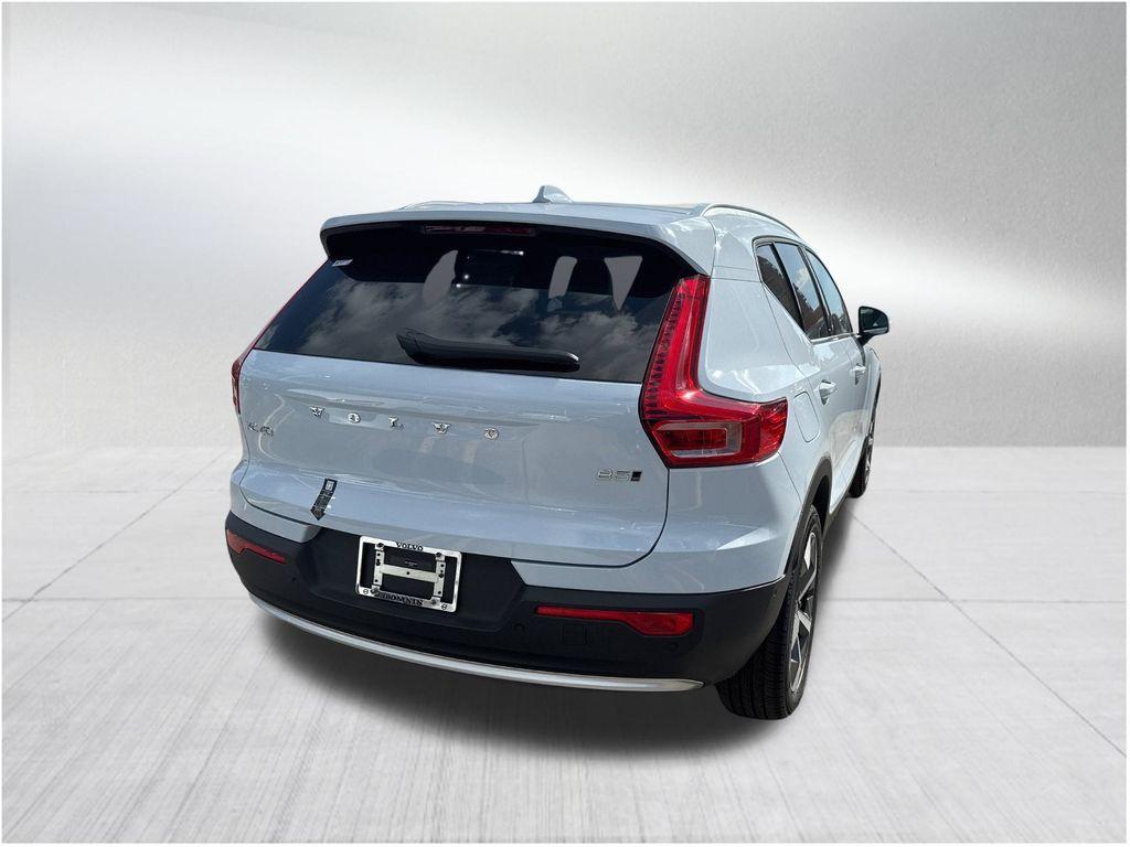 new 2025 Volvo XC40 car, priced at $45,315