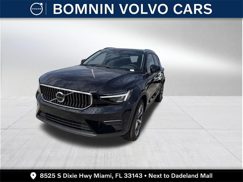 new 2025 Volvo XC40 car, priced at $39,465