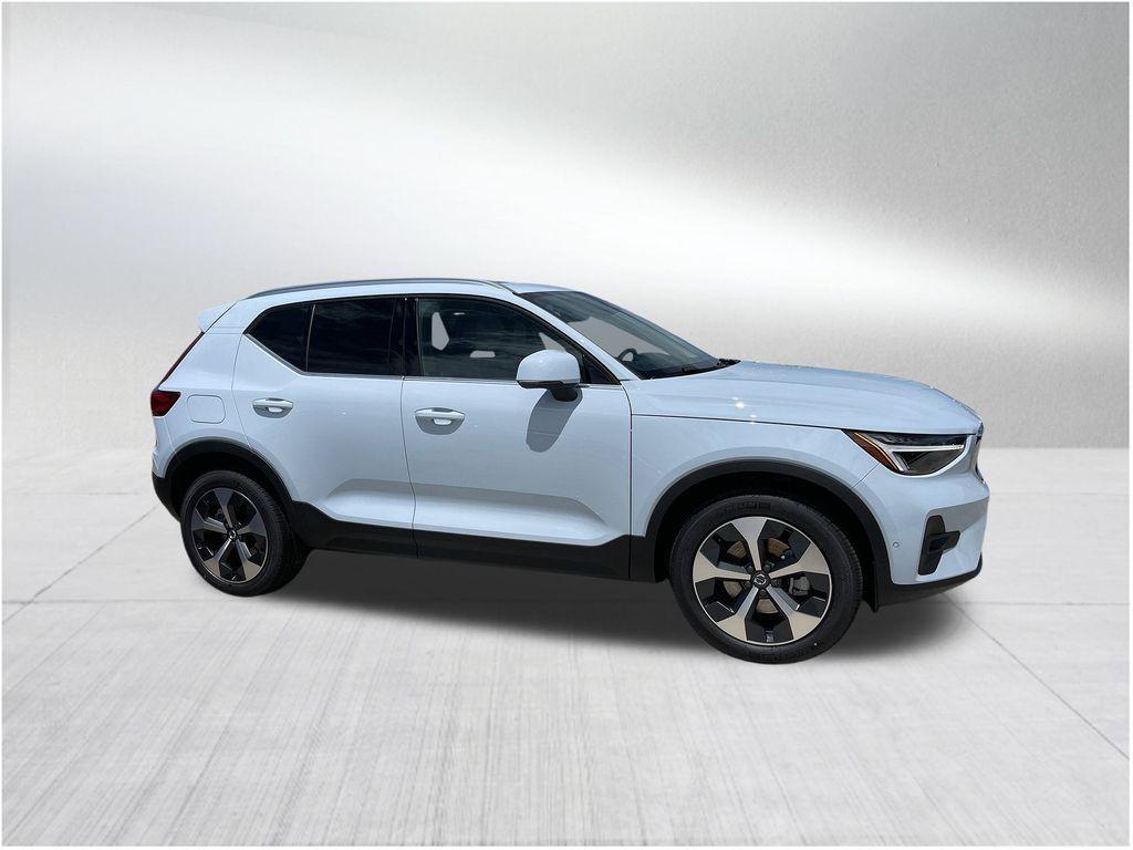 new 2025 Volvo XC40 car, priced at $46,420