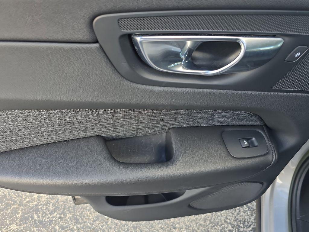 used 2022 Volvo XC60 car, priced at $27,990