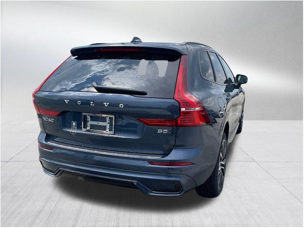 new 2025 Volvo XC60 car, priced at $53,335