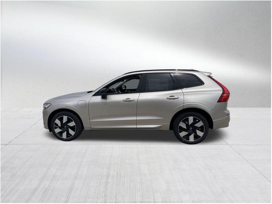 new 2025 Volvo XC60 Plug-In Hybrid car, priced at $66,235