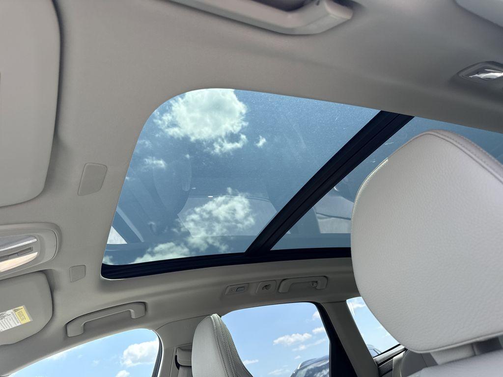 new 2025 Volvo XC60 car, priced at $48,585