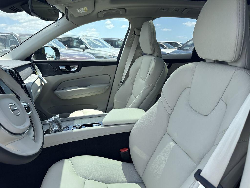 new 2025 Volvo XC60 car, priced at $48,585