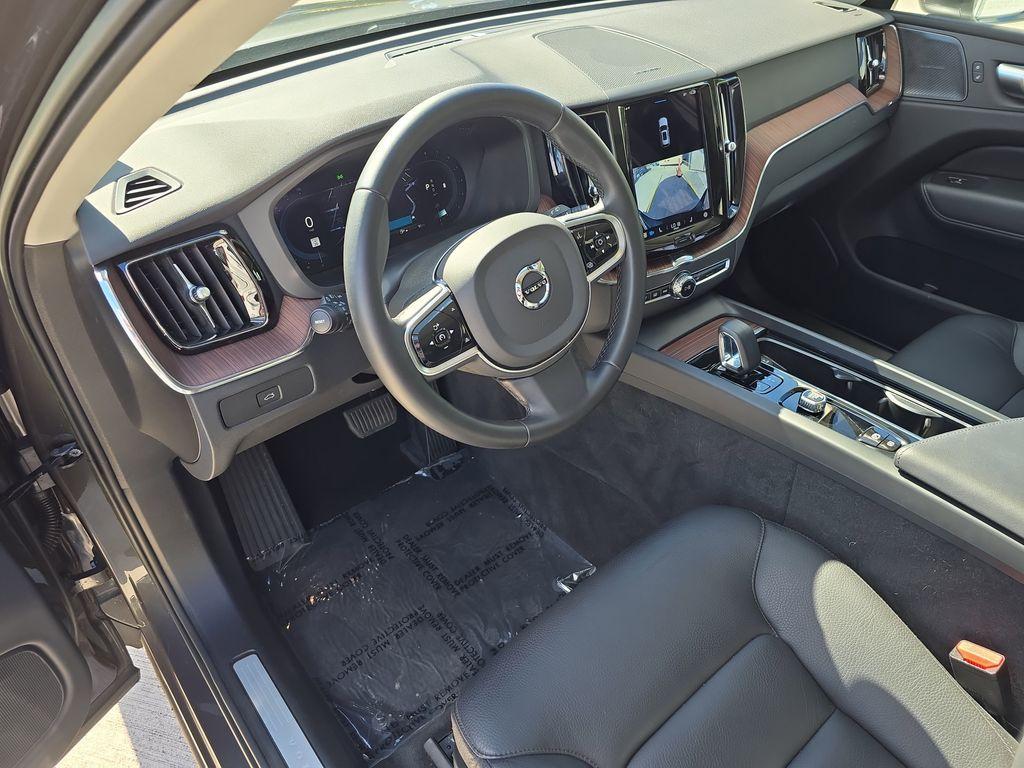 used 2023 Volvo XC60 car, priced at $33,990