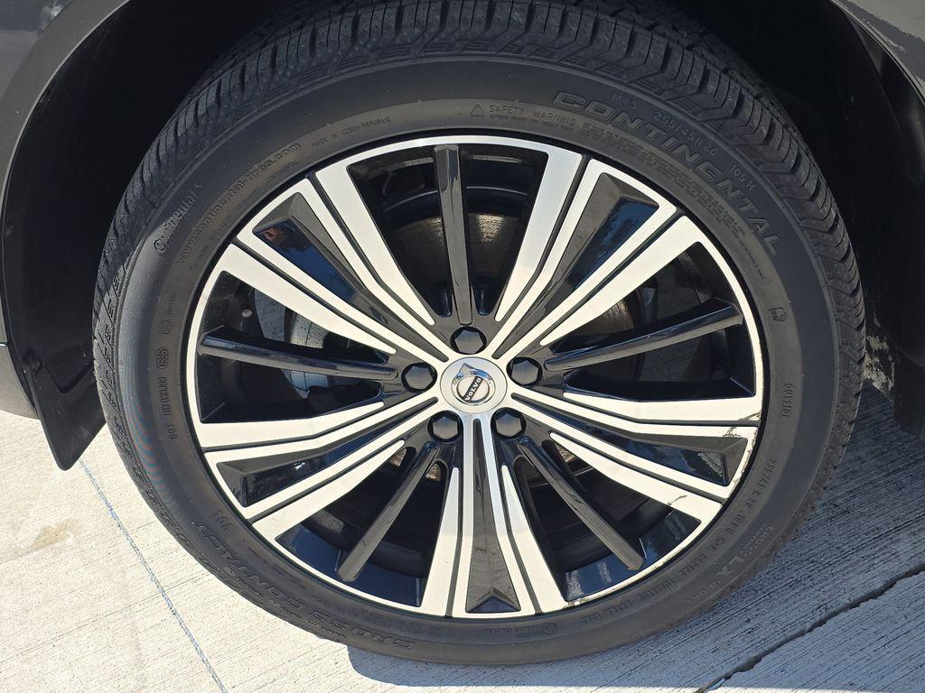used 2023 Volvo XC60 car, priced at $33,990