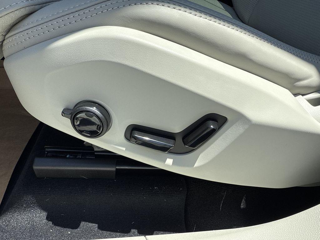 new 2025 Volvo XC60 Plug-In Hybrid car, priced at $62,010