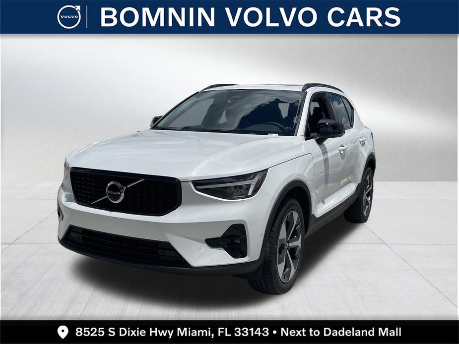 new 2025 Volvo XC40 car, priced at $45,915