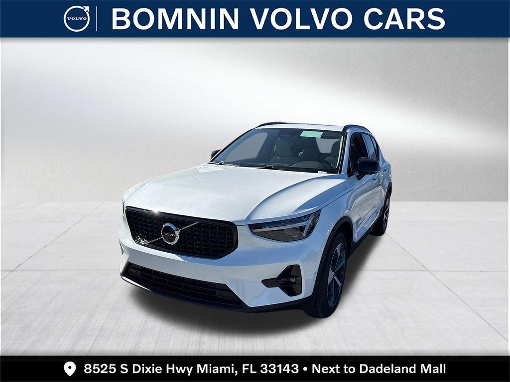 new 2025 Volvo XC40 car, priced at $48,335