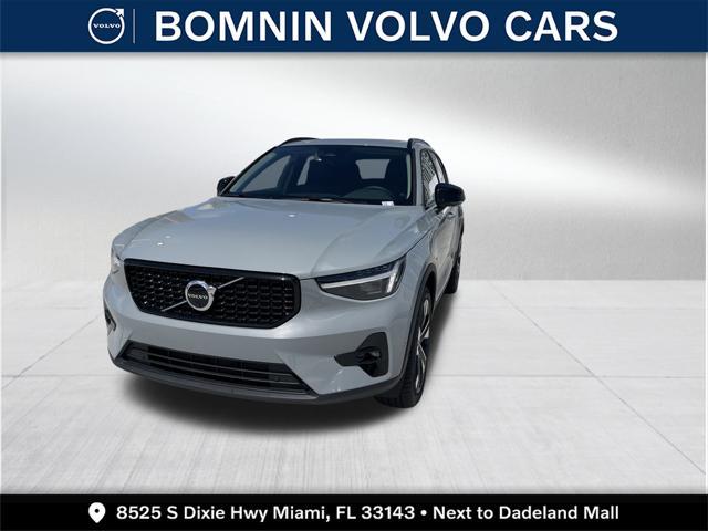 new 2025 Volvo XC40 car, priced at $48,540