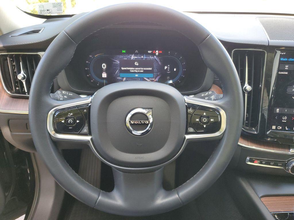 used 2023 Volvo XC60 car, priced at $39,490
