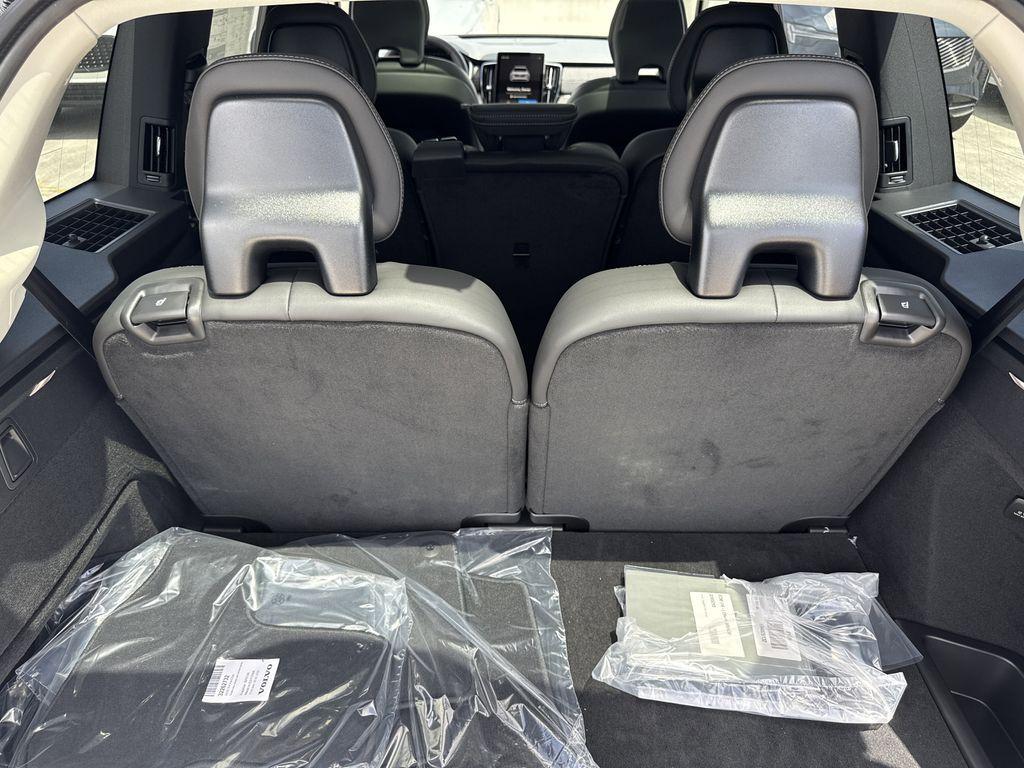 new 2025 Volvo XC90 car, priced at $73,640