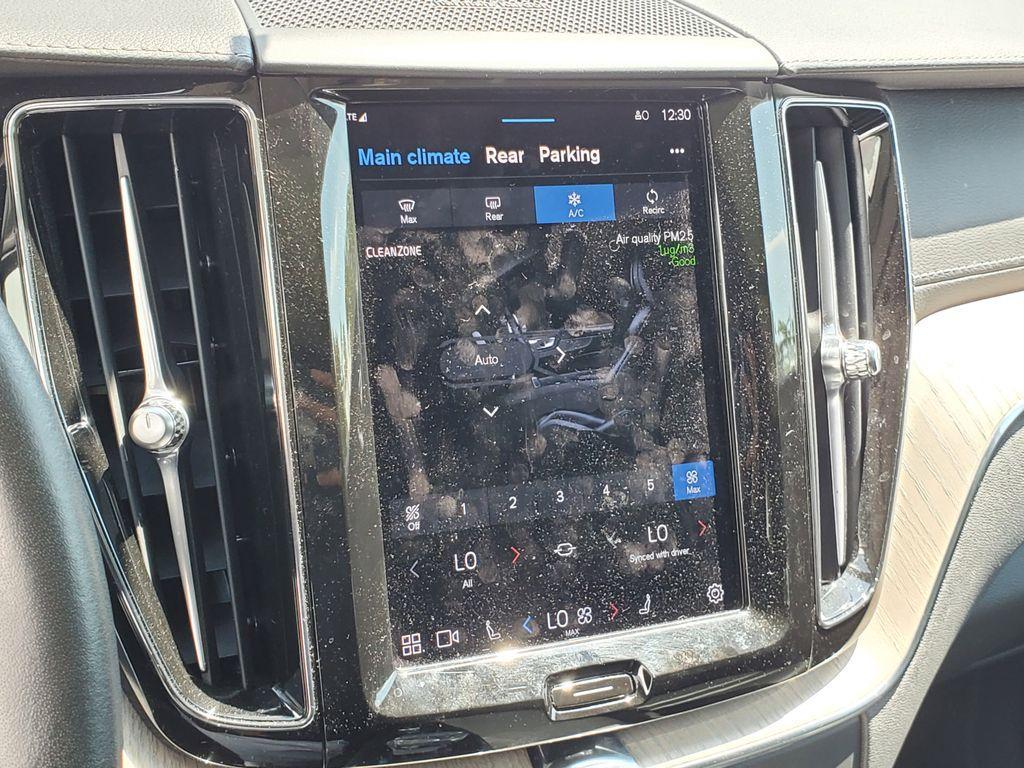 used 2022 Volvo XC60 car, priced at $34,990