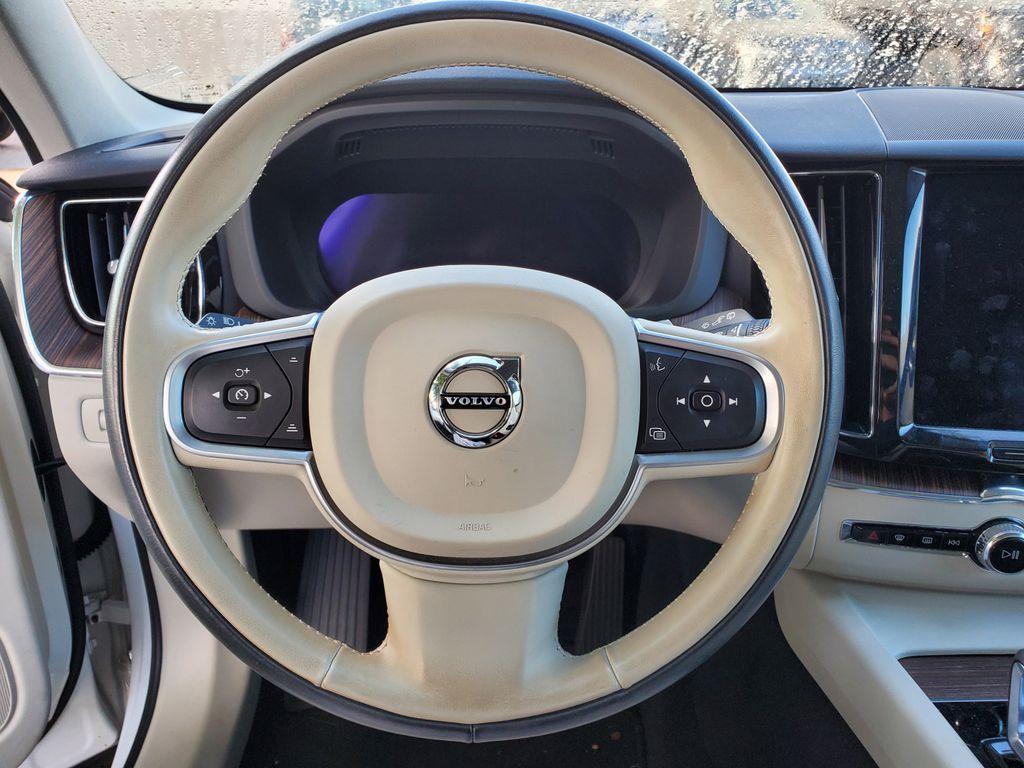 used 2022 Volvo XC60 car, priced at $32,990