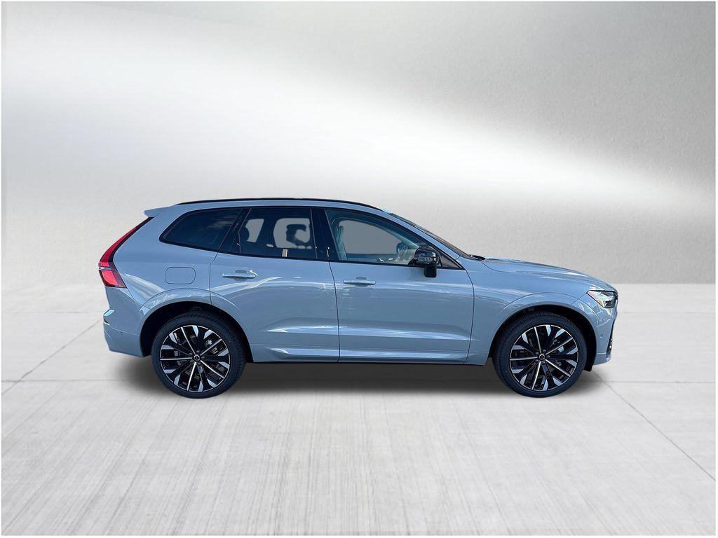 new 2026 Volvo XC60 Plug-In Hybrid car, priced at $72,235