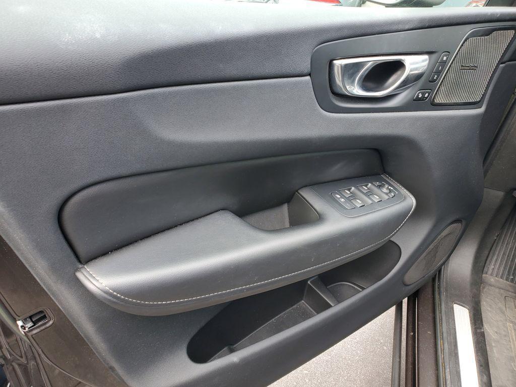 used 2022 Volvo XC60 car, priced at $34,990