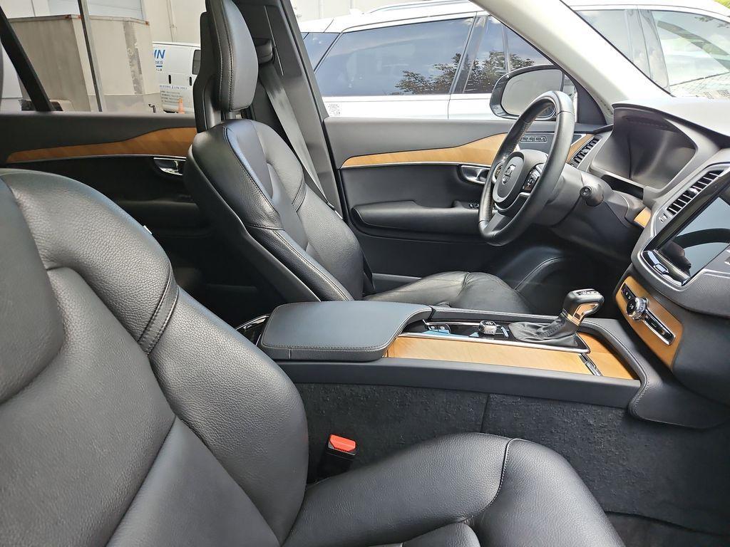 used 2022 Volvo XC90 car, priced at $33,990