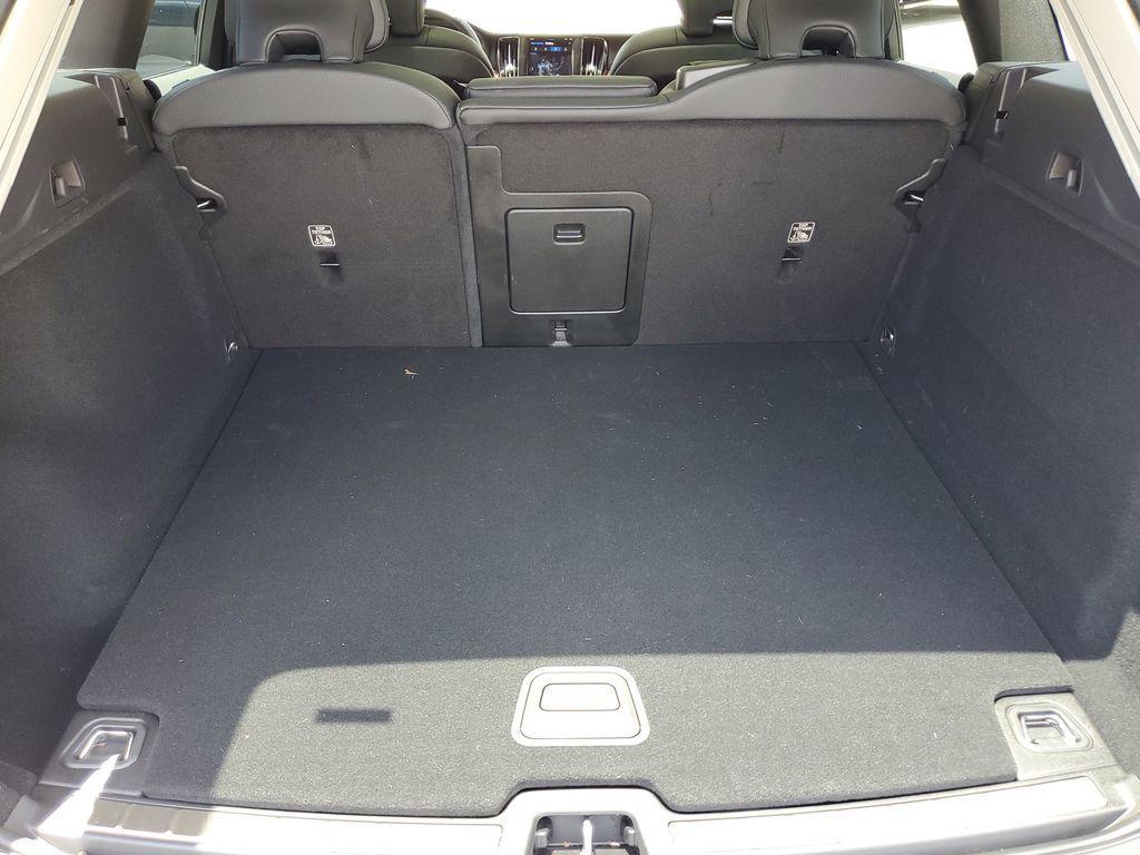 used 2023 Volvo XC60 car, priced at $32,990