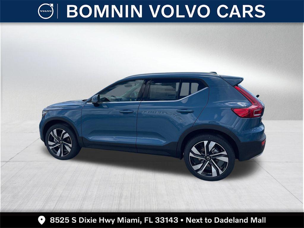 new 2025 Volvo XC40 car, priced at $49,040