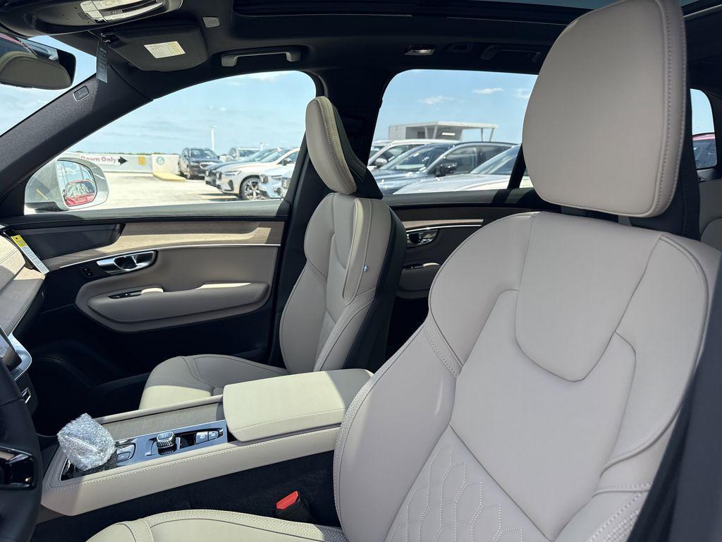 new 2025 Volvo XC90 Plug-In Hybrid car, priced at $71,768
