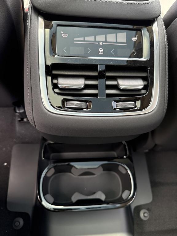 new 2025 Volvo XC90 car, priced at $65,945