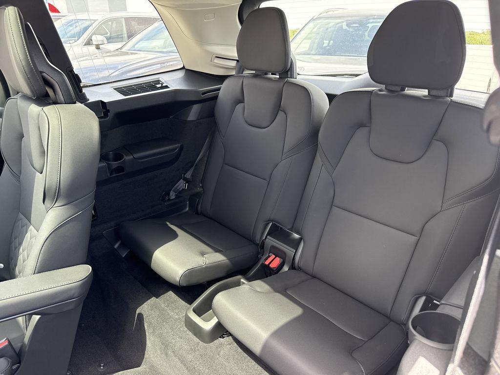 new 2025 Volvo XC90 car, priced at $65,945
