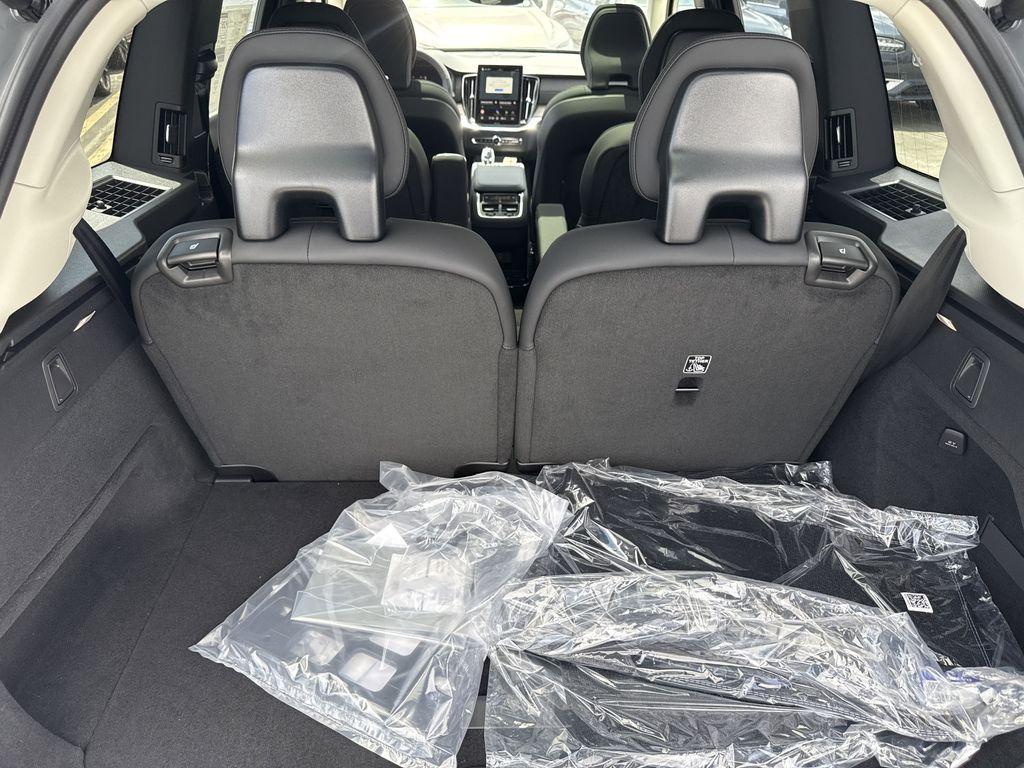 new 2025 Volvo XC90 car, priced at $65,945