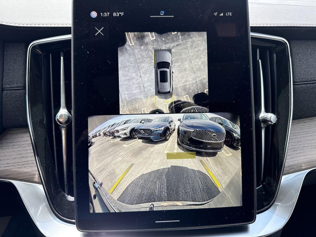 new 2025 Volvo XC90 car, priced at $65,945