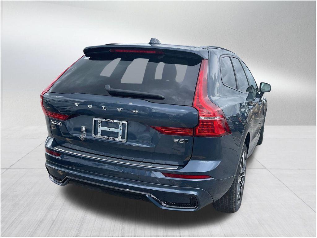 new 2025 Volvo XC60 car, priced at $53,335