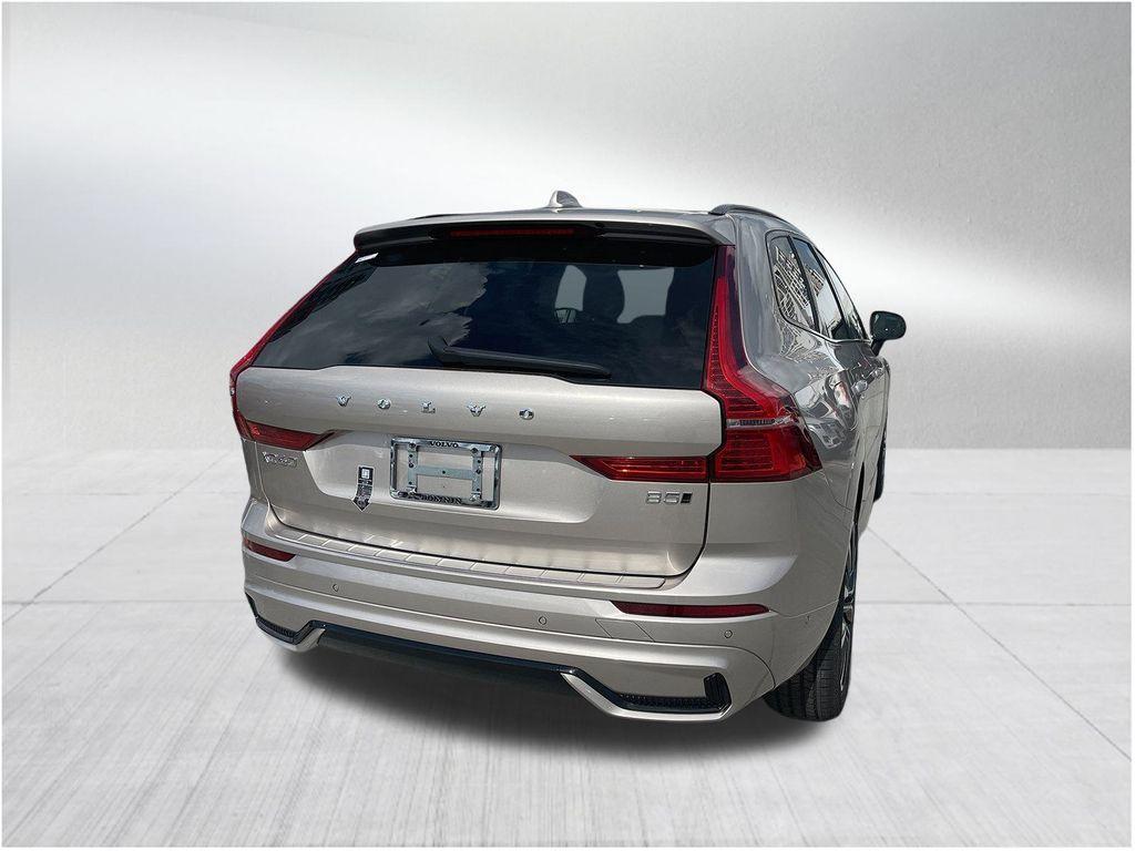 new 2025 Volvo XC60 car, priced at $53,335