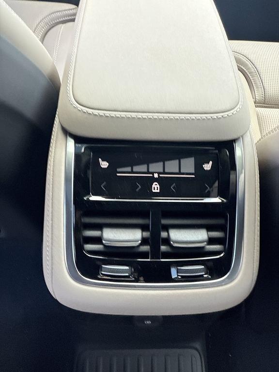 new 2025 Volvo XC90 Plug-In Hybrid car, priced at $82,405