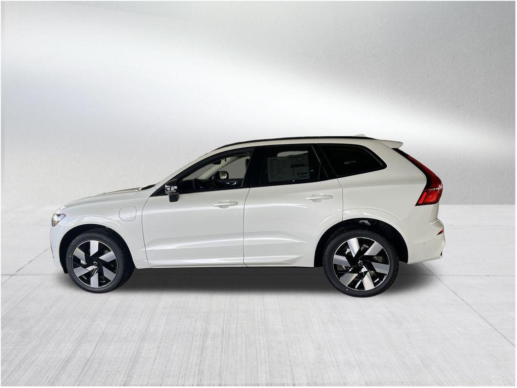 new 2025 Volvo XC60 Plug-In Hybrid car, priced at $62,245