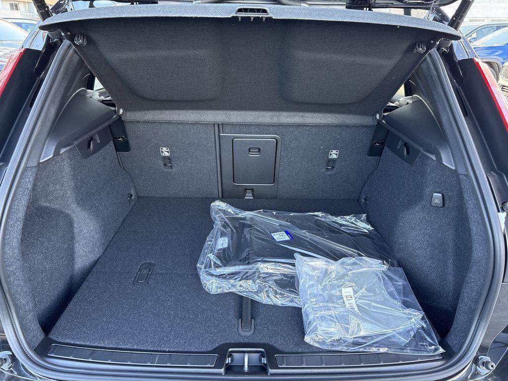 new 2026 Volvo XC40 car, priced at $50,495