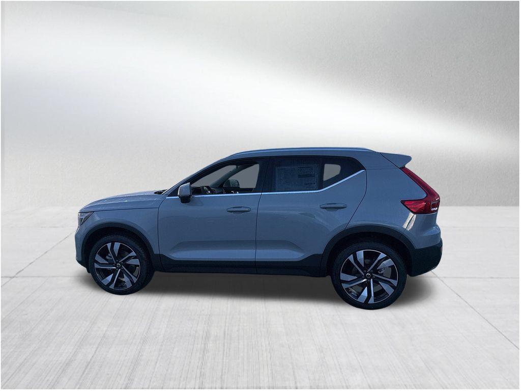 new 2025 Volvo XC40 car, priced at $46,420