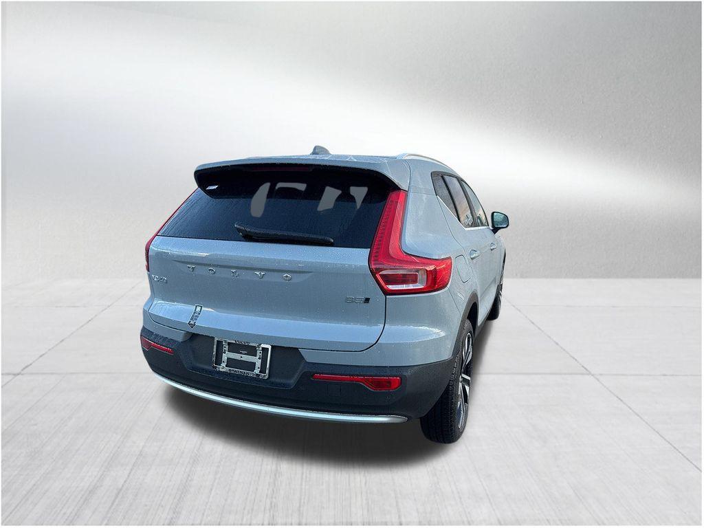 new 2025 Volvo XC40 car, priced at $46,420