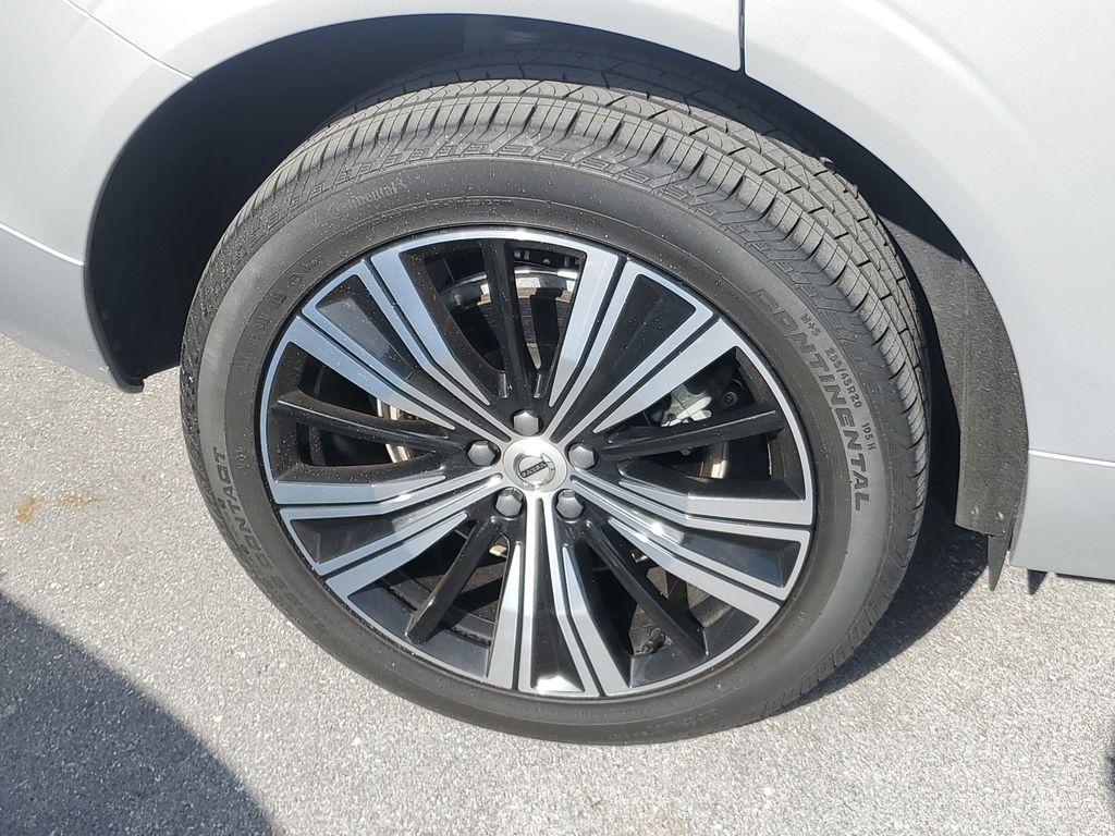 used 2022 Volvo XC60 car, priced at $36,490