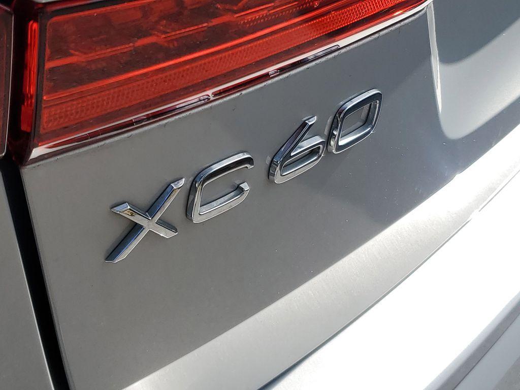 used 2022 Volvo XC60 car, priced at $36,490