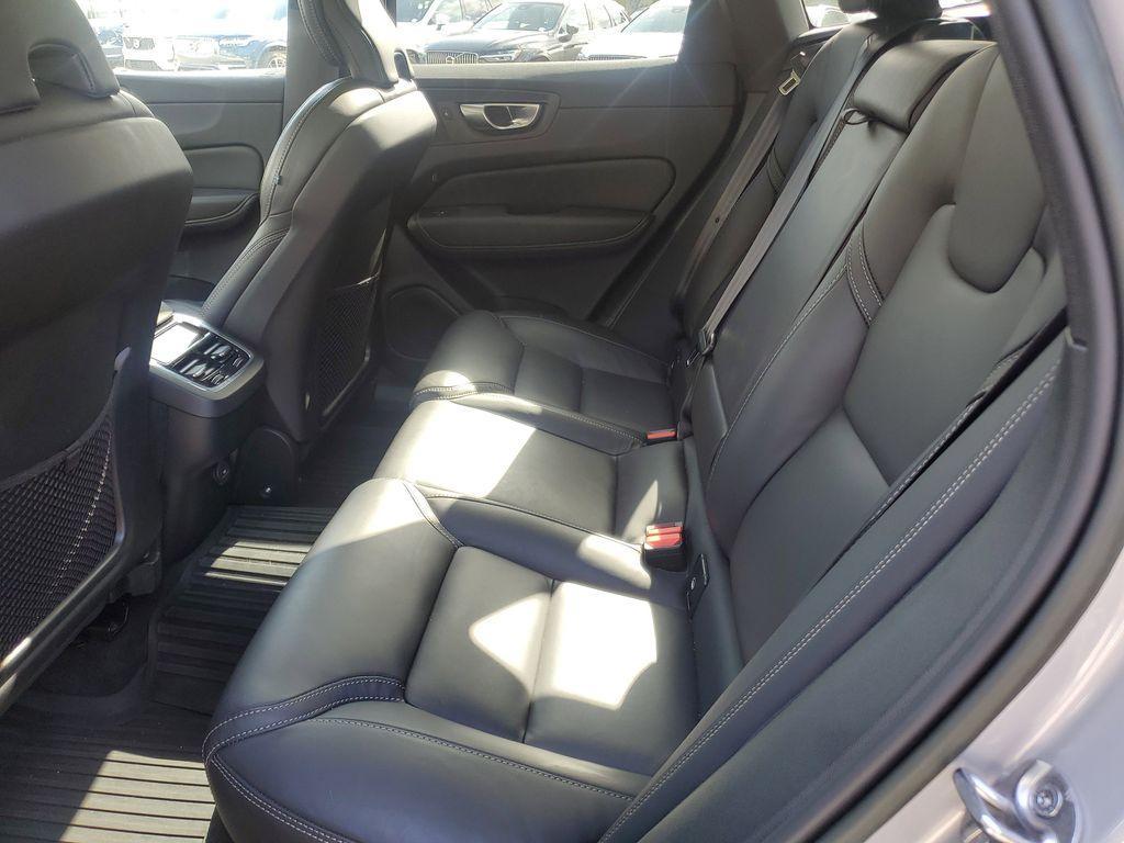used 2022 Volvo XC60 car, priced at $36,490