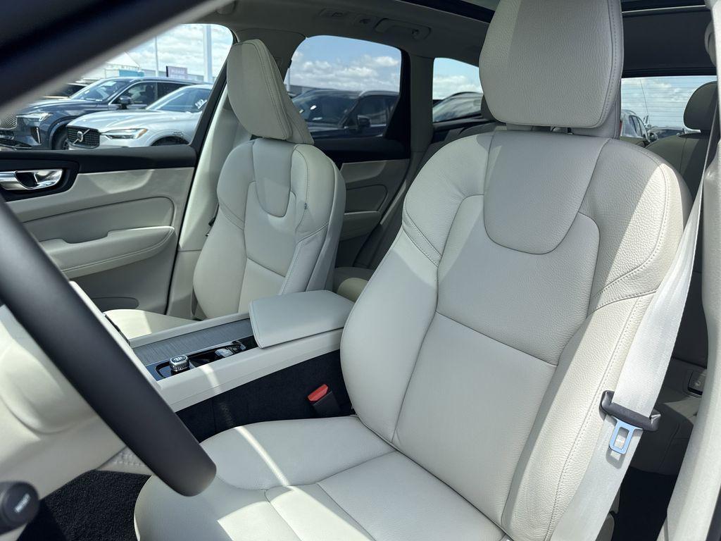 new 2025 Volvo XC60 Plug-In Hybrid car, priced at $64,495