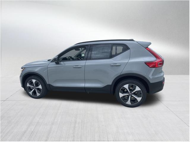 new 2025 Volvo XC40 car, priced at $46,815