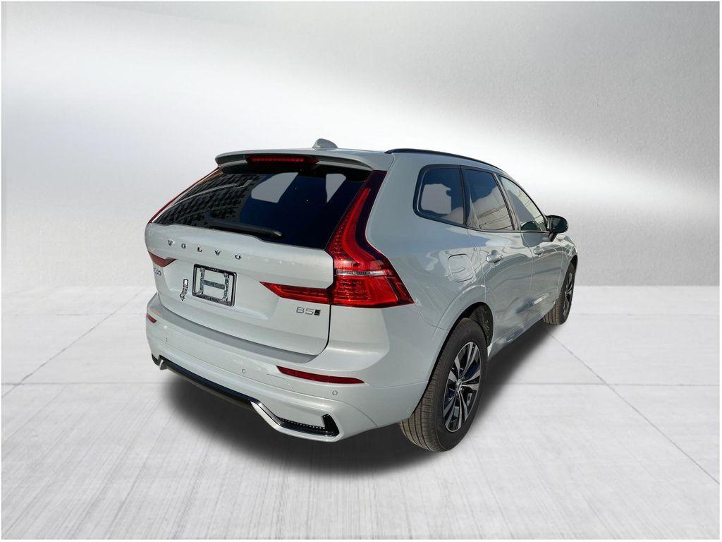 new 2024 Volvo XC60 car, priced at $39,345