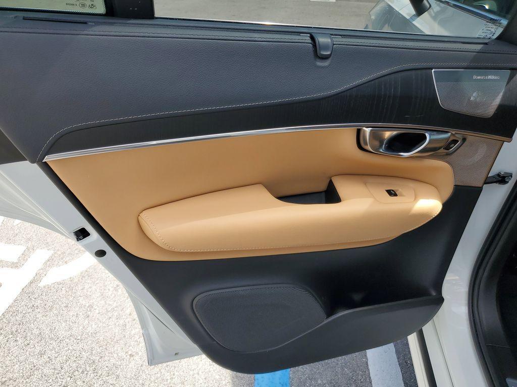 used 2024 Volvo XC90 Recharge Plug-In Hybrid car, priced at $59,990