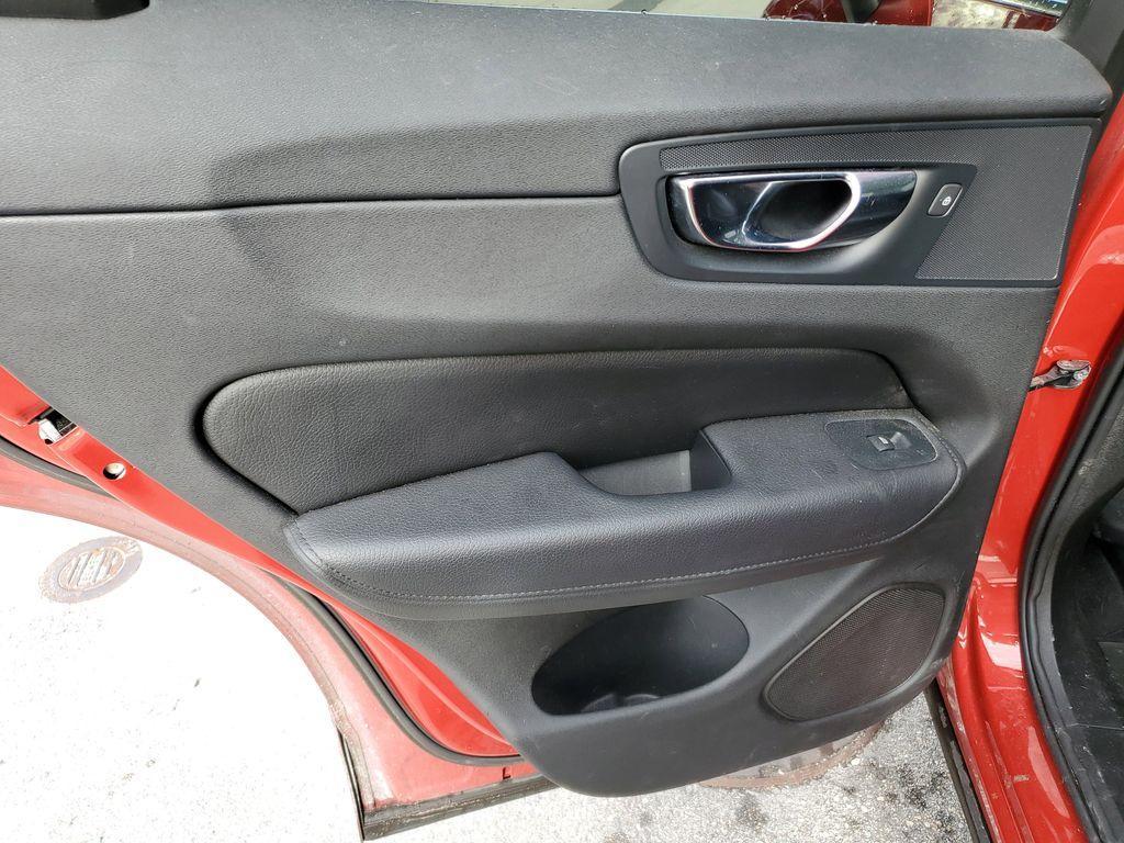 used 2022 Volvo XC60 car, priced at $25,990