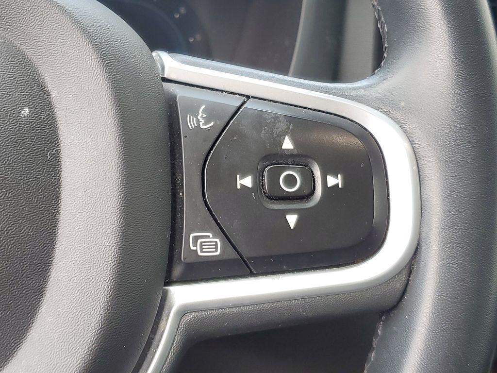 used 2022 Volvo XC60 car, priced at $25,990