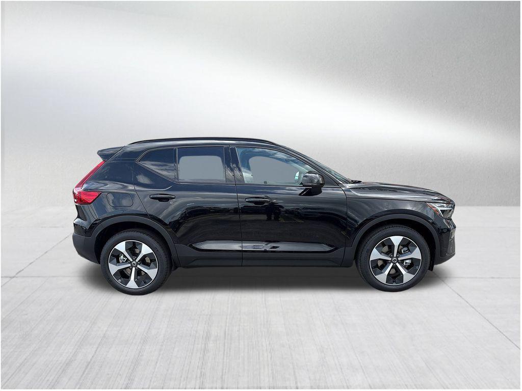 new 2026 Volvo XC40 car, priced at $41,045
