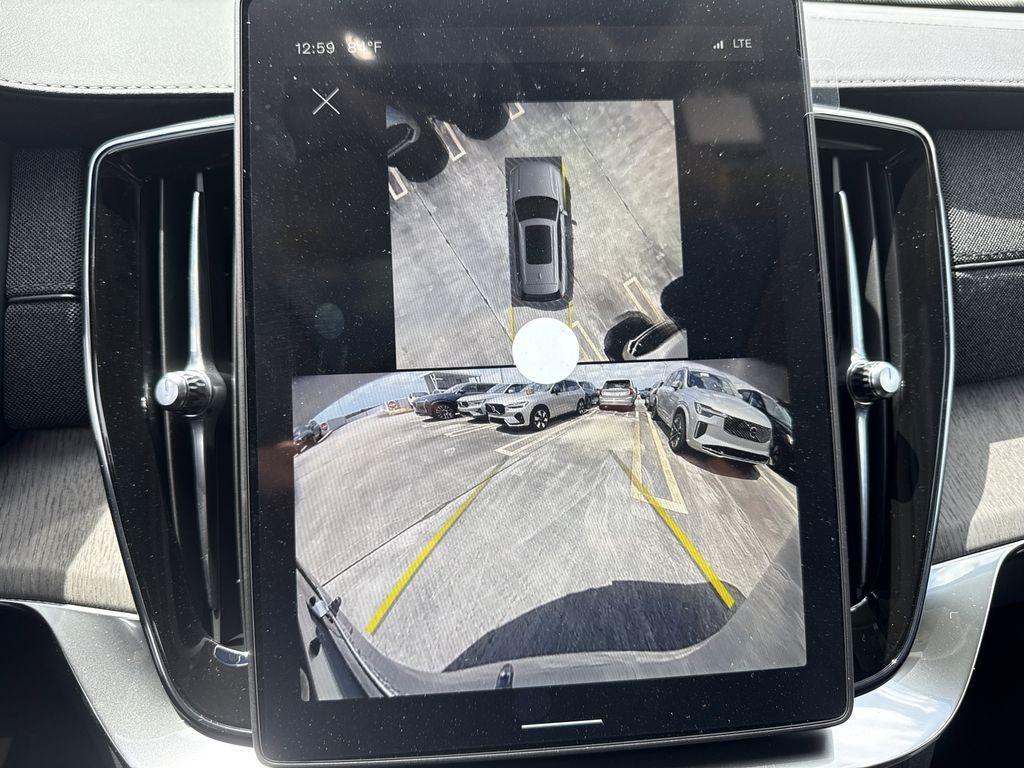 new 2025 Volvo XC90 car, priced at $72,055